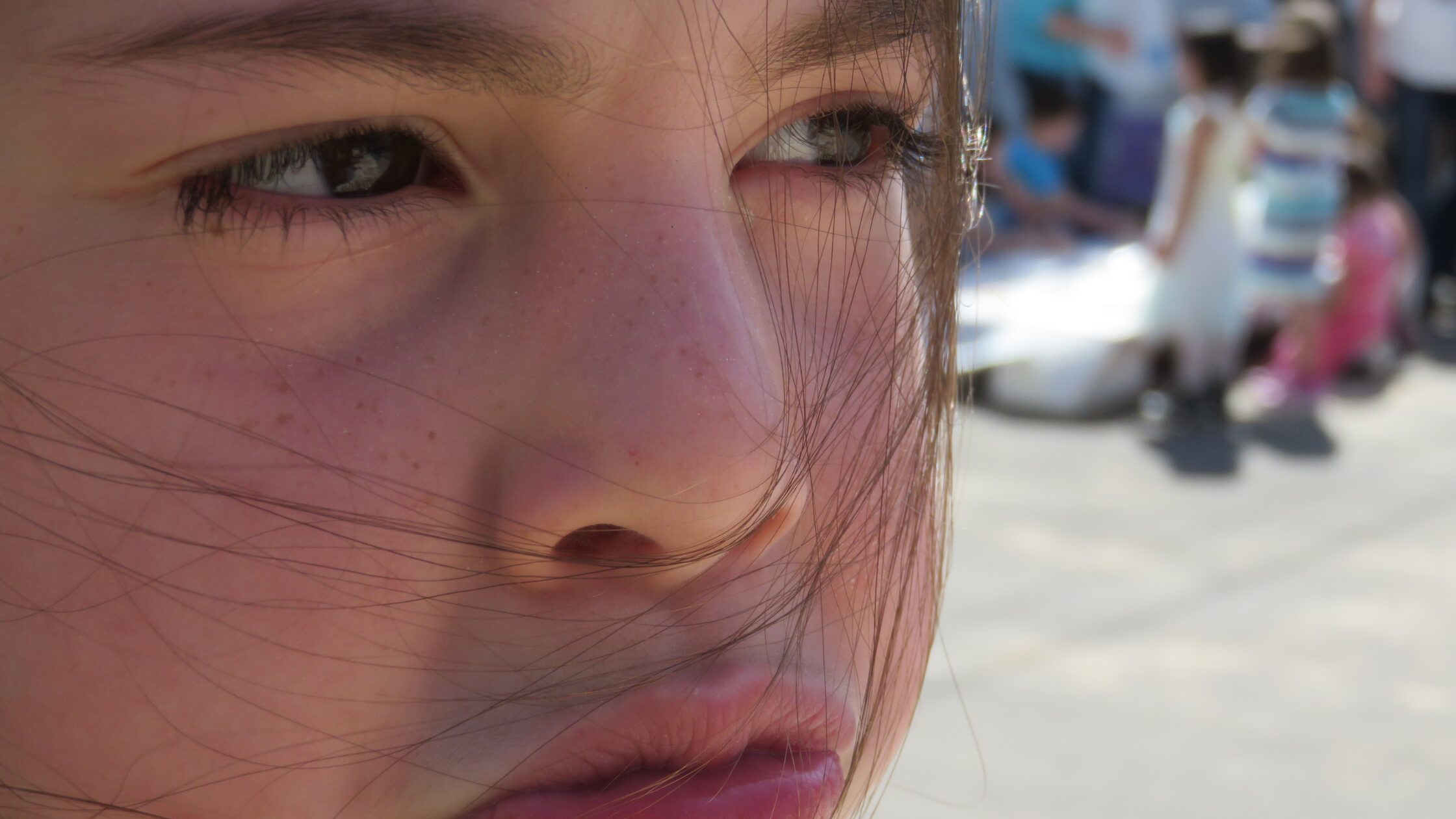 職場のサイレントいじめとは？見えない排除から心を守る方法