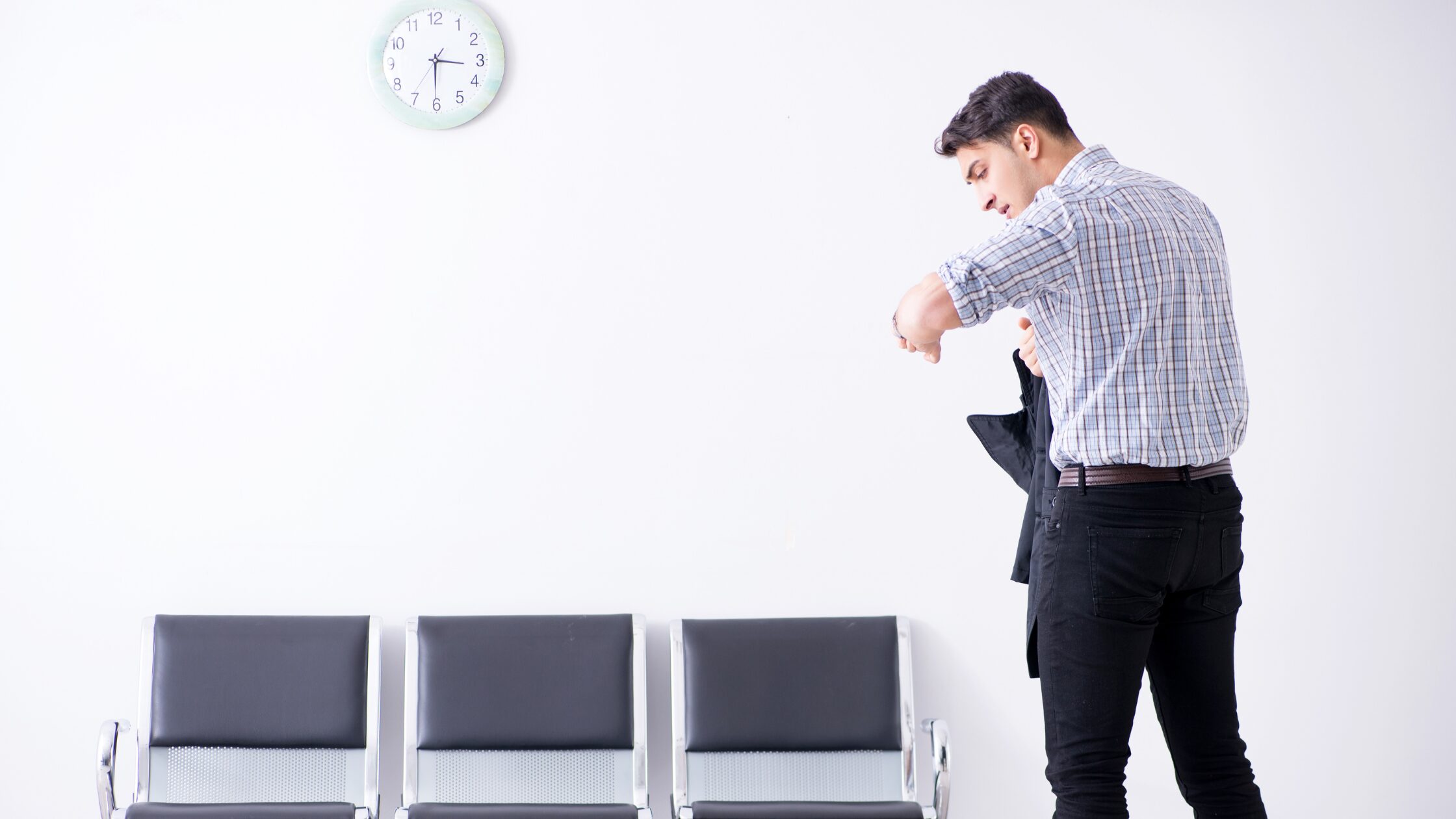 会社依存は危険？家族を守るために今こそ自分で稼ぐ力を育てよう