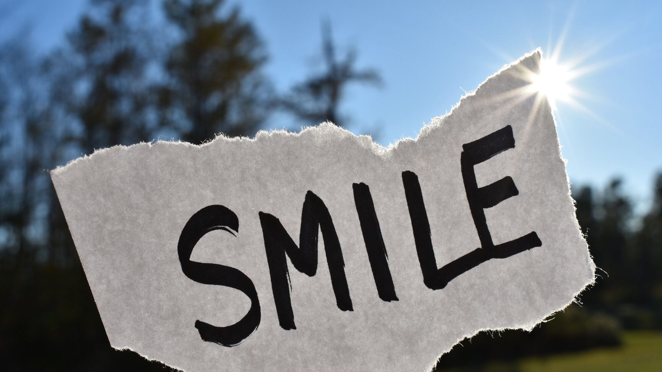 笑いが人生を癒やす力になる理由